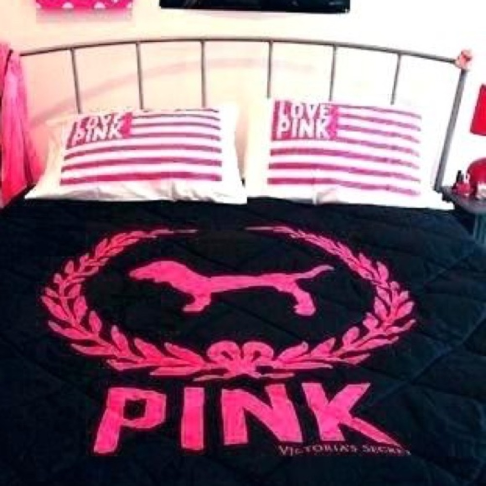VS Pink Comforter